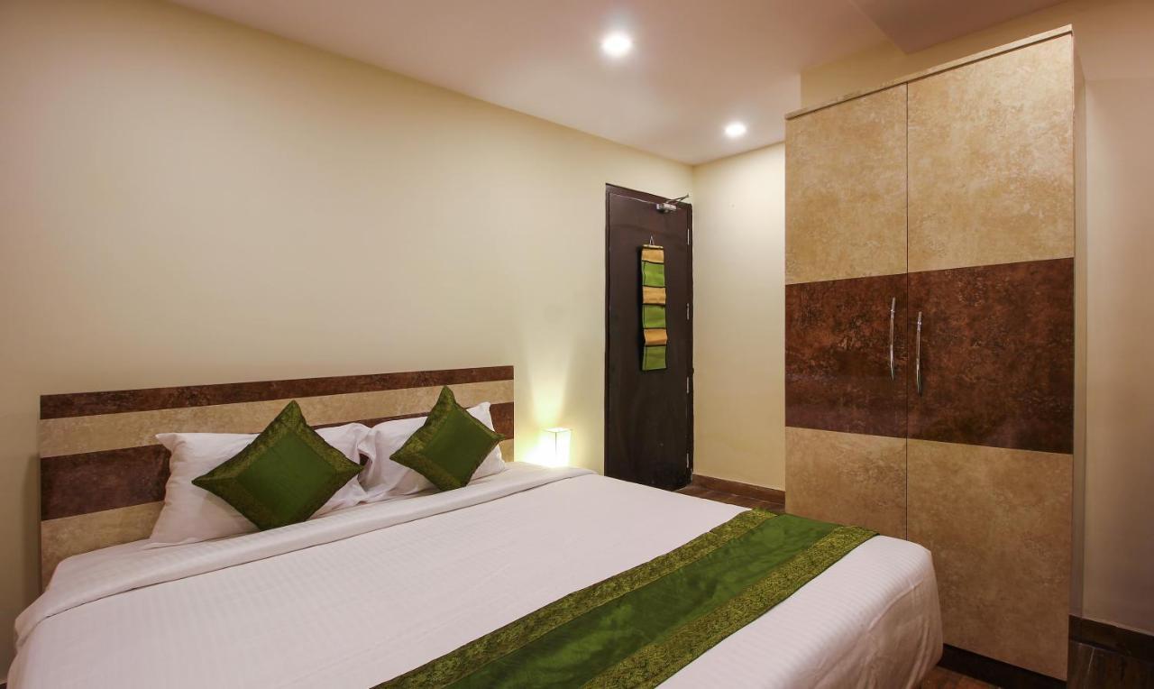 Treebo Address Inn, Banjara Hills Hyderabad Exteriör bild
