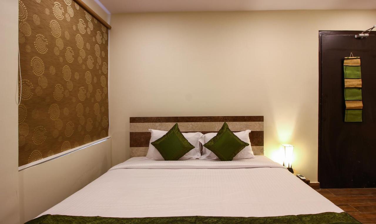 Treebo Address Inn, Banjara Hills Hyderabad Exteriör bild