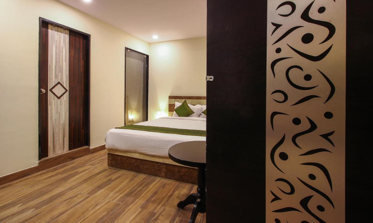 Treebo Address Inn, Banjara Hills Hyderabad Exteriör bild