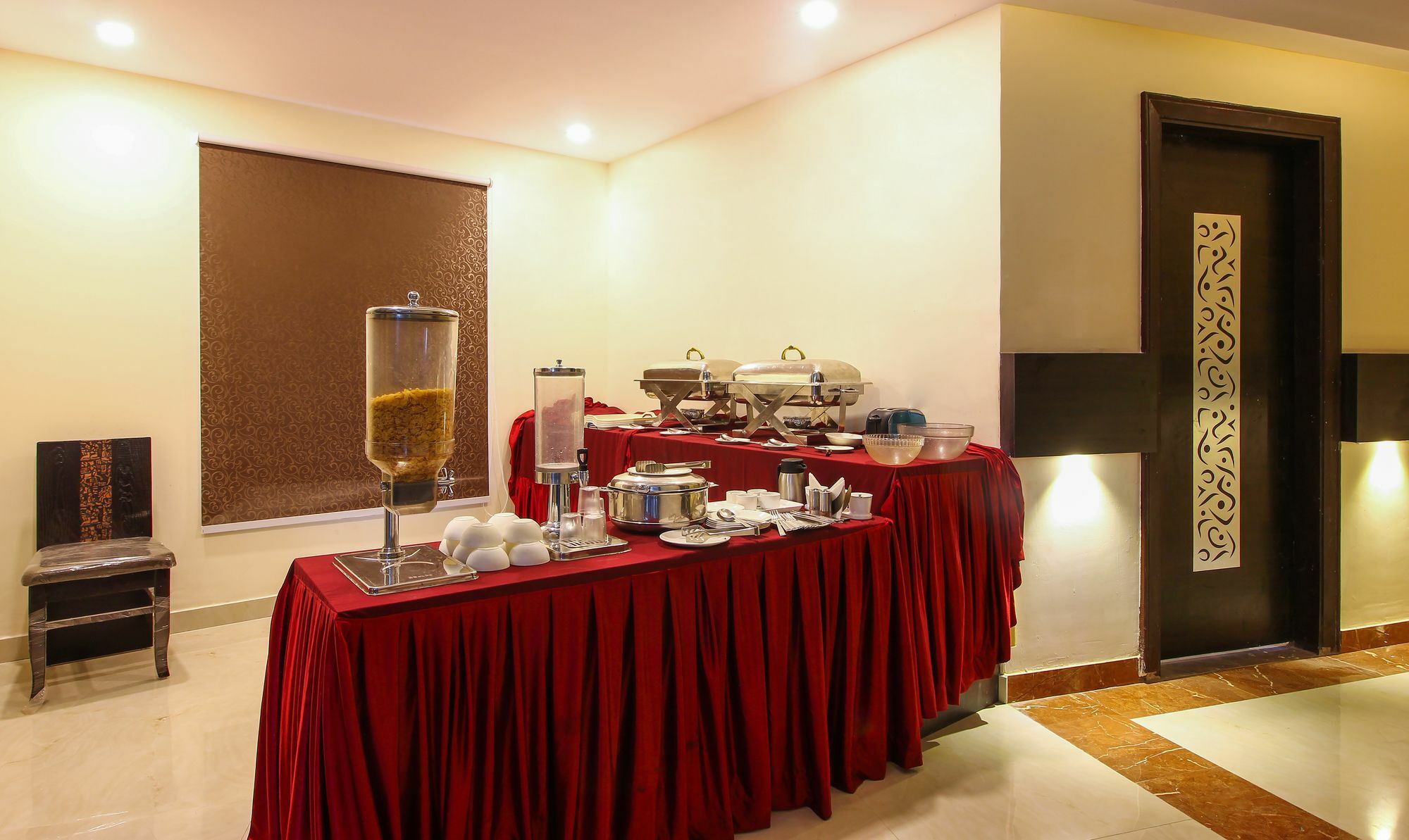 Treebo Address Inn, Banjara Hills Hyderabad Exteriör bild